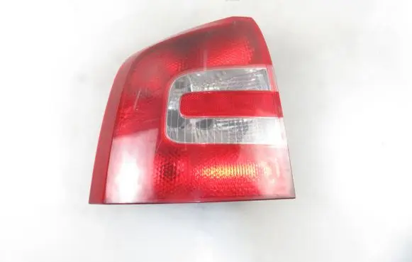 Skoda Octavia Mk2 (1Z) Rear/tail lights 1Z9945095