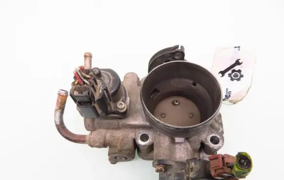 Mitsubishi Carisma Throttle body valve 