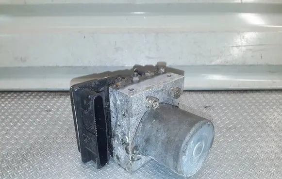 Mercedes-Benz B W245 ABS Pump 0265230056 A0064314612
