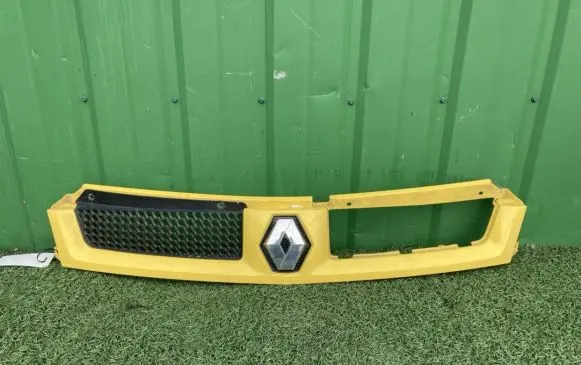 Renault Master II Front grill 8200233765