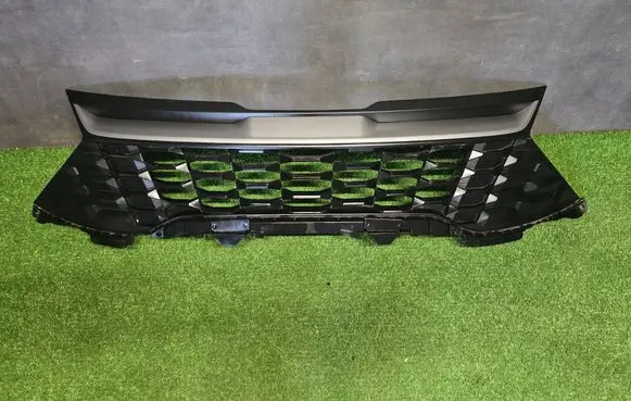 KIA Sportage Front bumper upper radiator grill 86351R2000