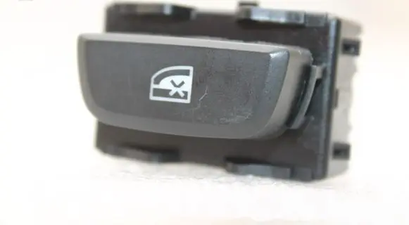 Renault Captur Electric window control switch 254291224R