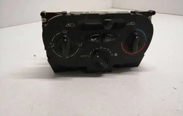 Peugeot 206 Climate control unit 1068701