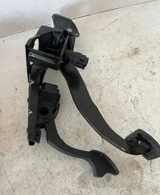 Ford Mondeo MK IV Accelerator throttle pedal 6G929F836RD 6PV01083414 01122011