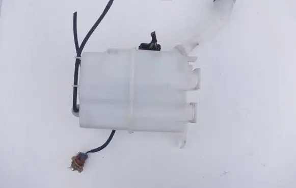 Opel Karl Windshield washer fluid reservoir/tank 42539415