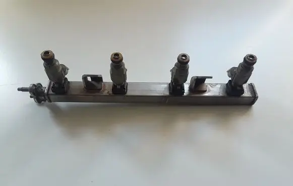 Fuel main line pipe