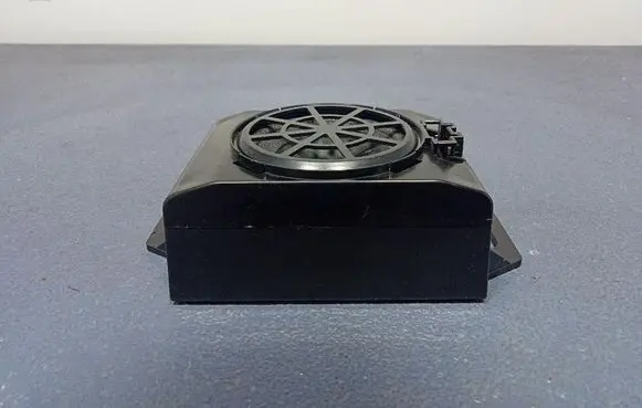 Porsche Cayenne (92A) Subwoofer speaker 7PP035709B