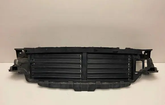 Volvo XC60 Intercooler air guide/duct channel 323454971