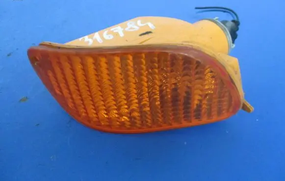 Ford Focus Front indicator light