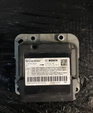 Mercedes-Benz Sprinter W906 Airbag control unit/module A0009004802