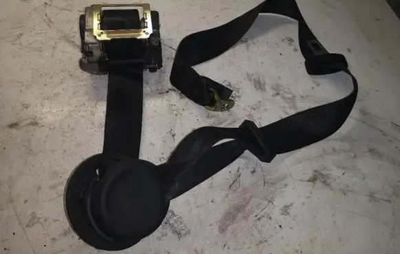 Audi A8 S8 D2 4D Front seatbelt 566207001 A1545
