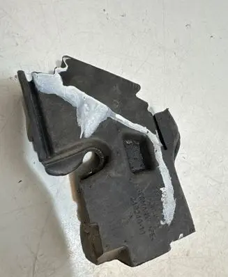 BMW 5 F10 F11 Engine cover (trim) 53104105 24024010