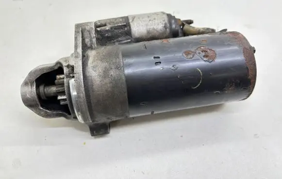 Audi A6 S6 C6 4F Starter motor 1005831496
