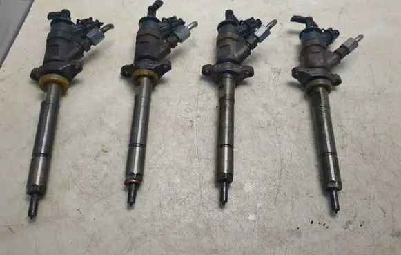 Ford Focus Fuel injectors set 0445110353