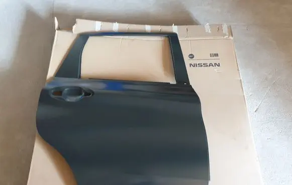 Nissan Note (E12) Rear door H21523VVMA