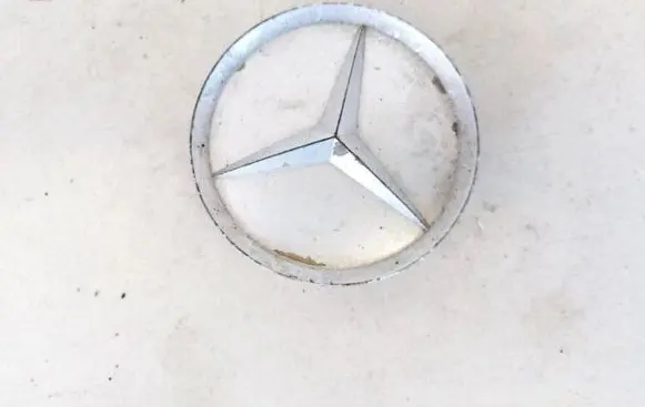 Mercedes-Benz C W202 Original wheel cap 2014010225