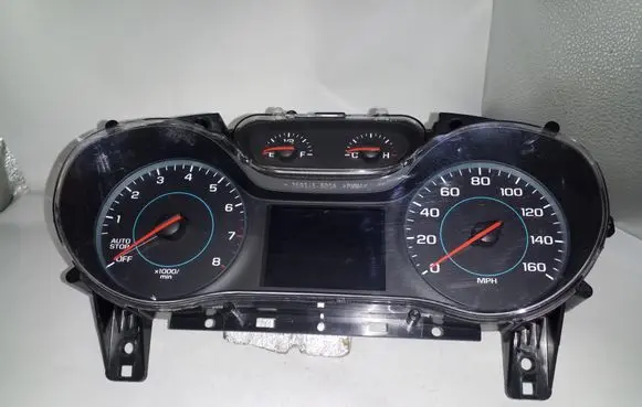 Chevrolet Cruze II Speedometer (instrument cluster) 39082370 812372274