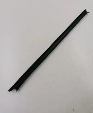 Volvo S90, V90 Rubber seal rear door window/glass 31848303