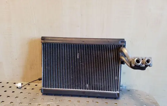 Air conditioning (A/C) radiator (interior)
