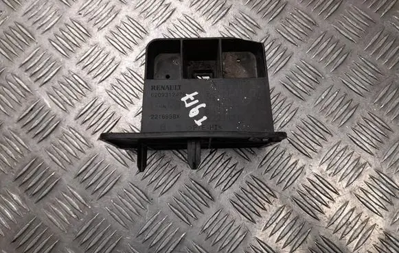 Renault Zoe Front bumper mounting bracket 620931247R