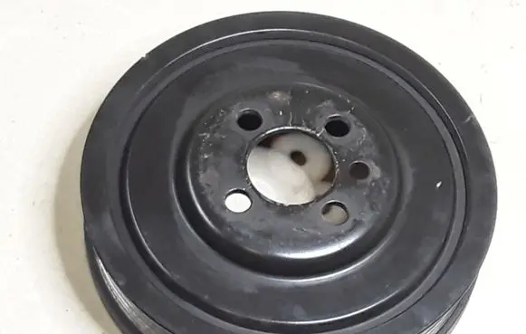Seat Altea Crankshaft pulley 036105243