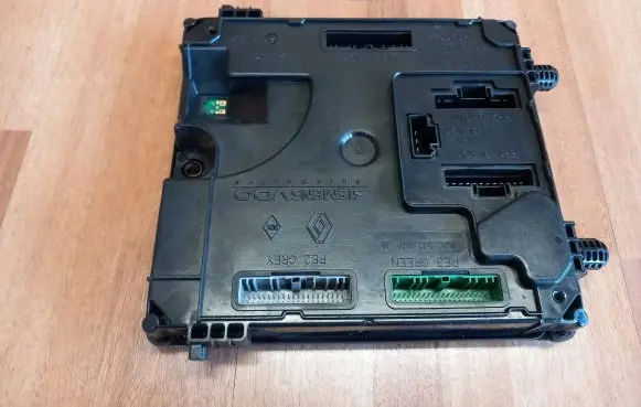 Renault Laguna III Comfort/convenience module 284B10051R A2C53186521 3500166682220089