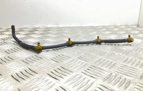 Audi A3 S3 8V Fuel return line/hose 8214170