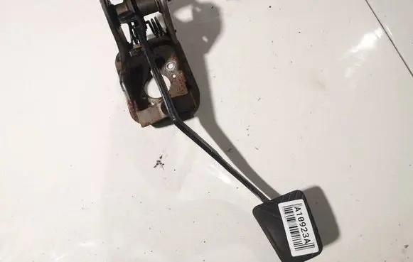 Hyundai i30 Brake pedal 