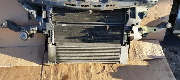 Mercedes-Benz Vito Viano W639 Radiator support slam panel
