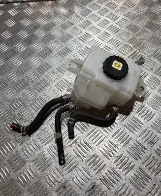 Toyota RAV 4 (XA50) Brake fluid reservoir PK19580