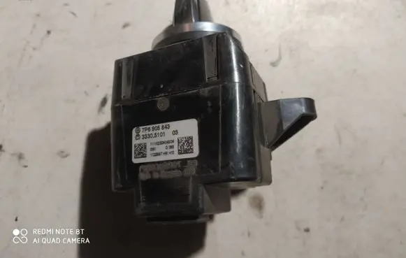 Volkswagen Touareg II Ignition lock 7P6905843