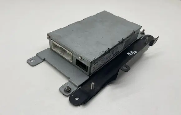 BMW 5 E60 E61 Other control units/modules 6946393 VP7AF14B409AB EZH0011JD