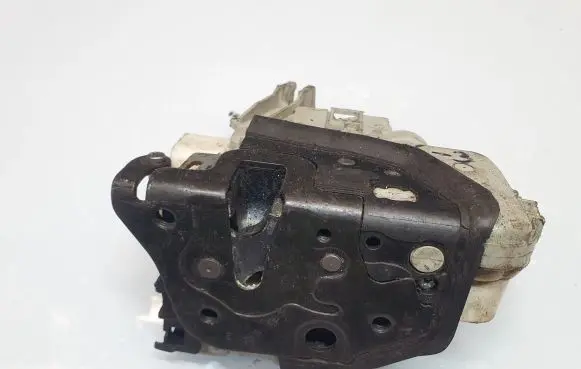Audi A5 8T 8F Front door lock 8J2837016C