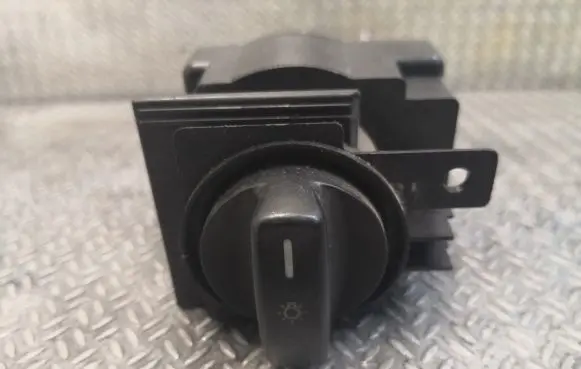 Mercedes-Benz A W169 Light switch 1695452904