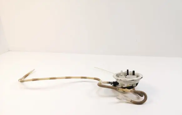 Audi A8 S8 D3 4E Fuel line pipe 4E0919679