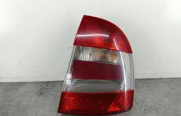 Skoda Superb B5 (3U) Rear/tail lights
