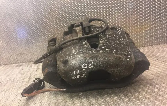 Mercedes-Benz E W211 Front brake caliper