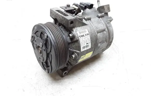 Volvo V70 Air conditioning (A/C) compressor (pump) 36002934