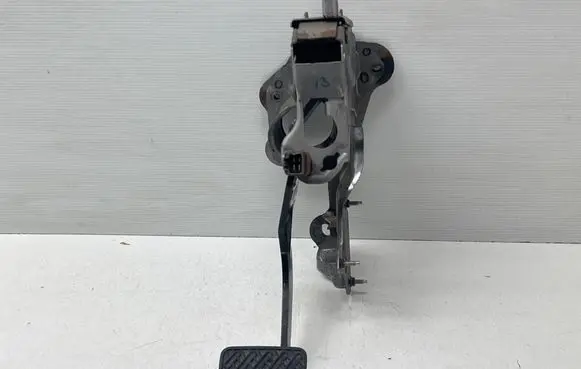 Nissan Qashqai Brake pedal BQ13121A