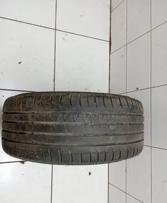Mercedes-Benz C W205 R18 summer tire 24535ZR18 Acceiera