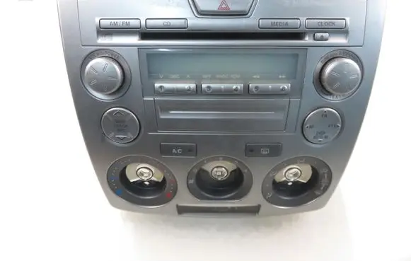 Radio/CD/DVD/GPS head unit