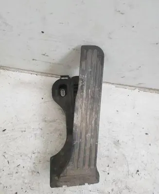Volkswagen Golf V Accelerator throttle pedal 1T1721503H