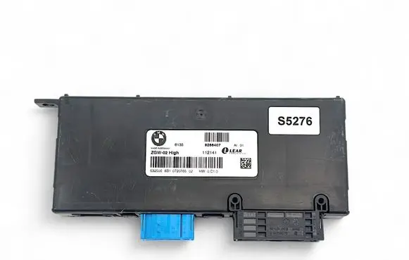 BMW 5 F10 F11 Gateway control module 9266407 61359266407 61359267514