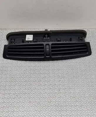 Ford Focus C-MAX Dash center air vent grill AM51R01815AEW 1738289 07468