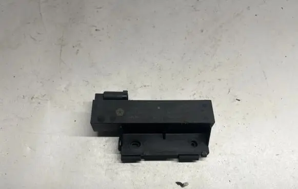 Dodge Challenger Keyless system antenna 68067753AA