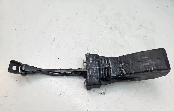 Volkswagen Touareg II Front door check strap stopper 7P0837267