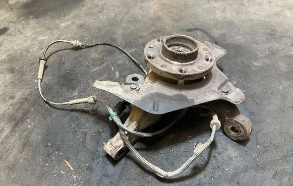 Fiat Doblo Front wheel hub