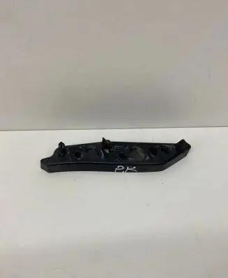 Land Rover Evoque II Front bumper mounting bracket K8D216F073AB
