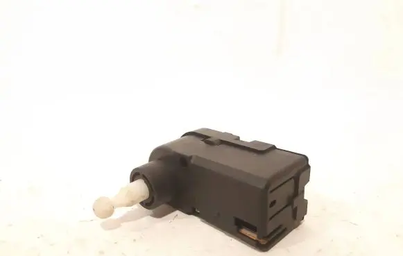 Headlight level adjustment motor