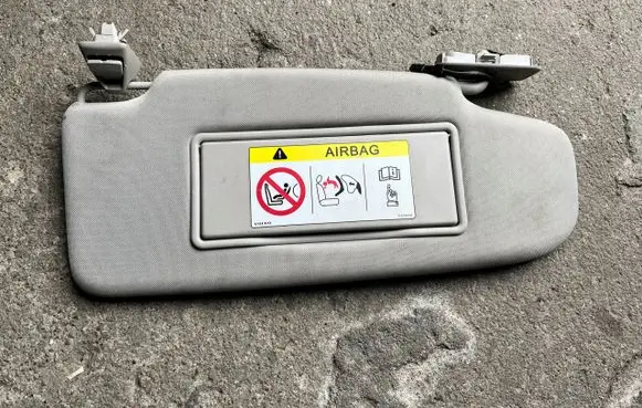 Volvo V60 Sun visor braknumeruczci